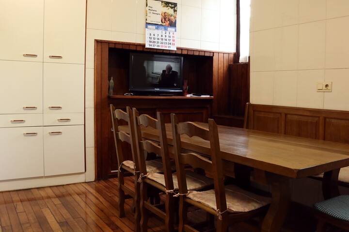 Caserio en el Goierri en plena naturaleza gallery image 2