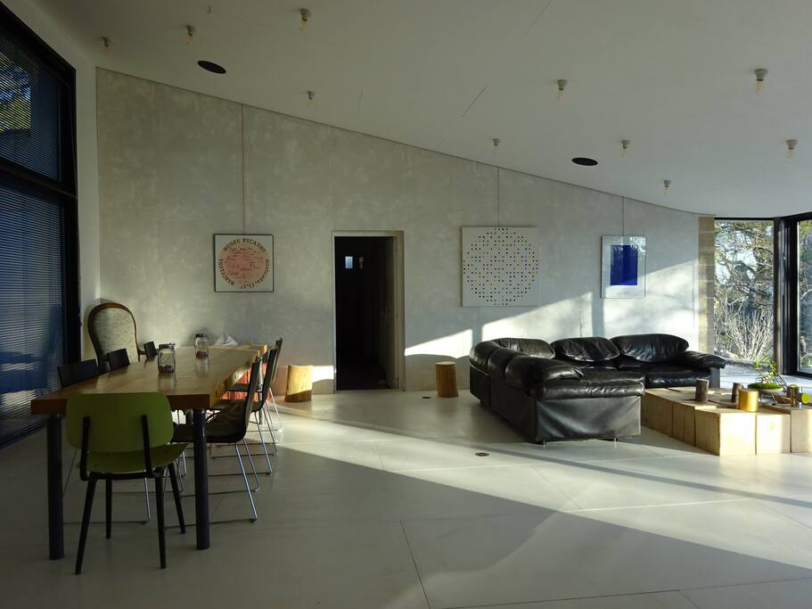 grand salon lumineux
