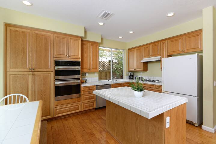 Beach Close Kid Friendly Home gallery image 5