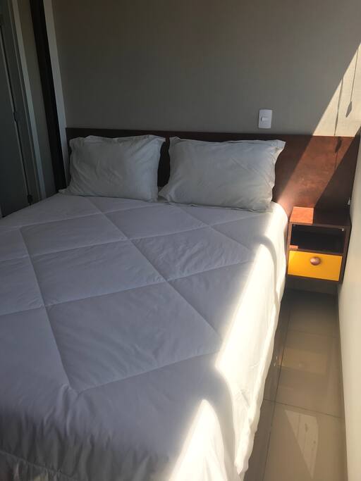 STUDIO CAMA QUEEN