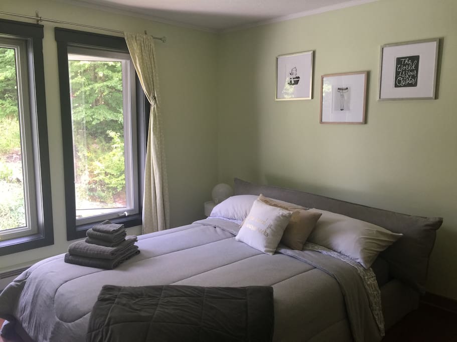 Fresh Apple Green walls