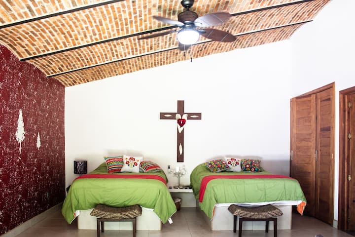 غرفة النوم الثانية