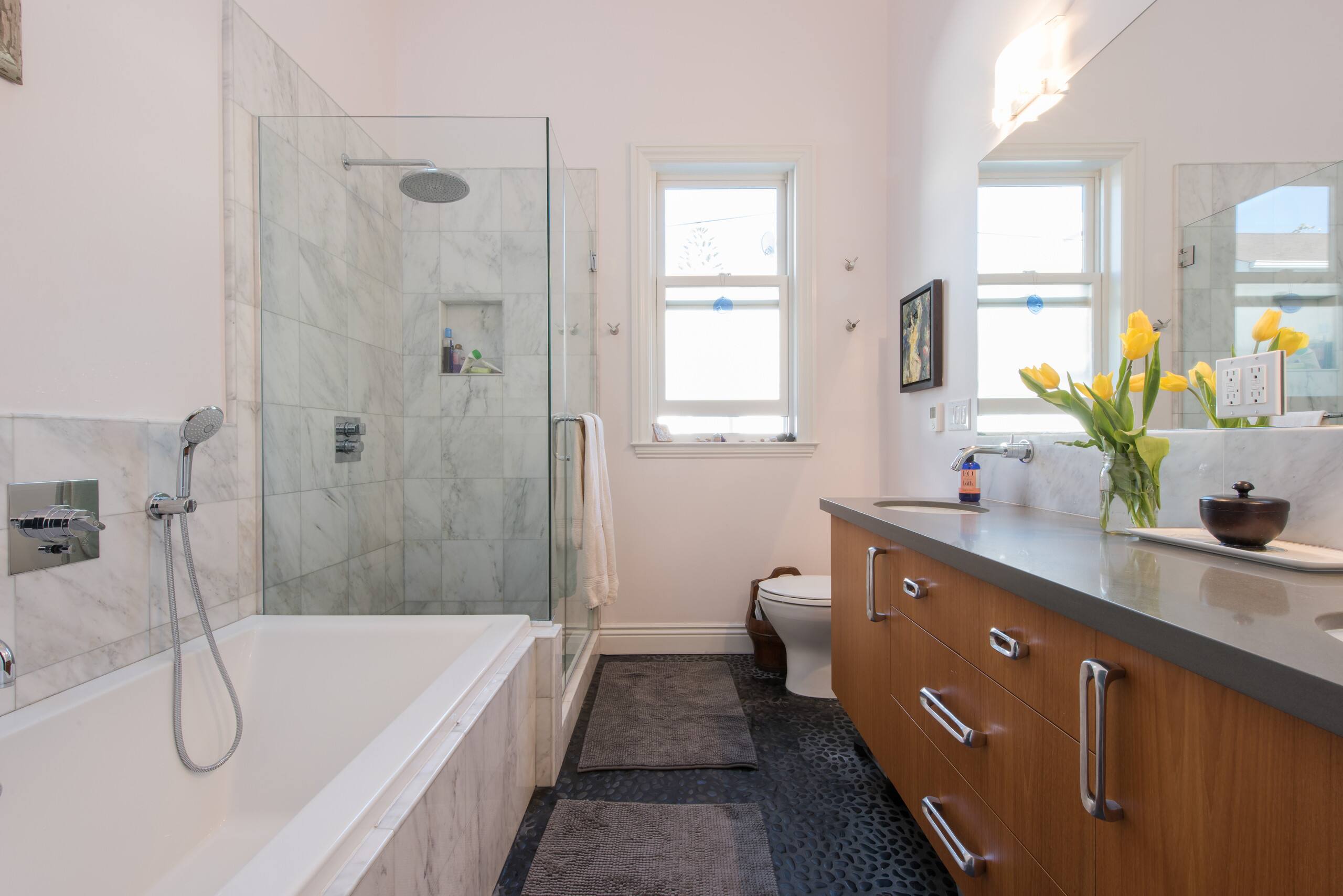 Home in San Francisco · ★4.82 · 4 bedrooms · 4 beds · 3.5 baths - Image 71