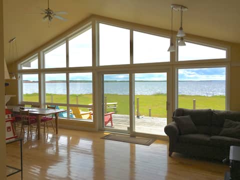 Stunning Oceanfront PEI Cottage