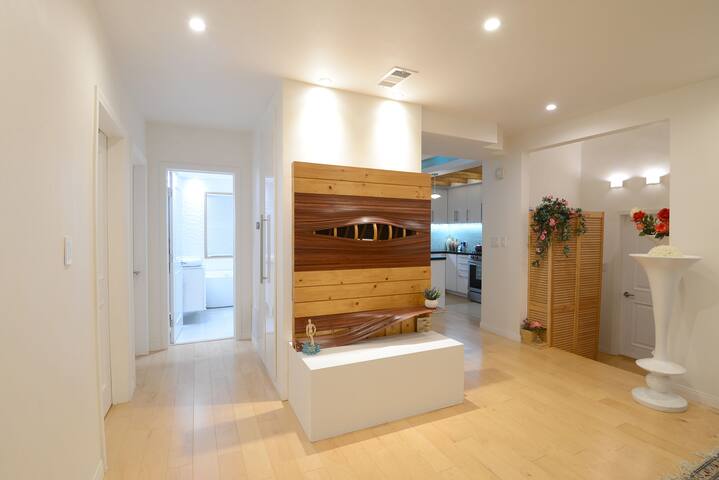 LUXURY HOUSE+POOL in West LA/Santa Monica gallery image 4