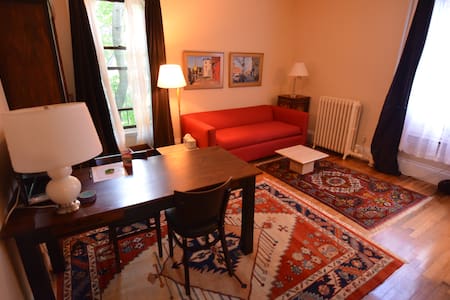 Montgomery Place - One Bedroom