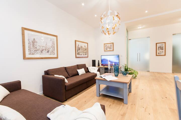 Glamour Excellent B 5-Bedrooms (Prague Old Town) gallery image 5