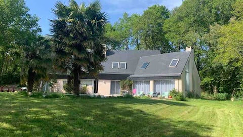 Villa with pool, Route des Plages