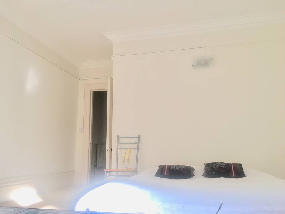 king size bed