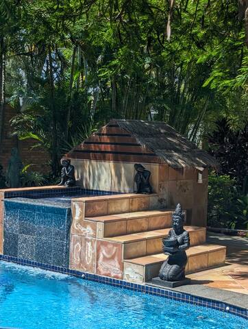 Tweed Riverside Luxury gallery image 3