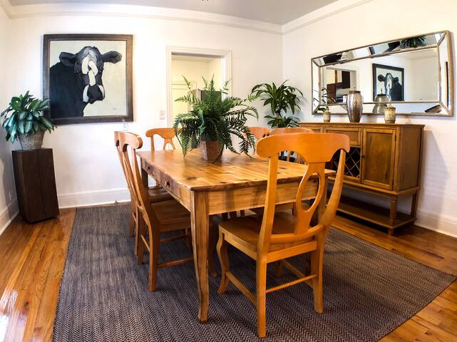 East Austin House With Pool gallery image 2