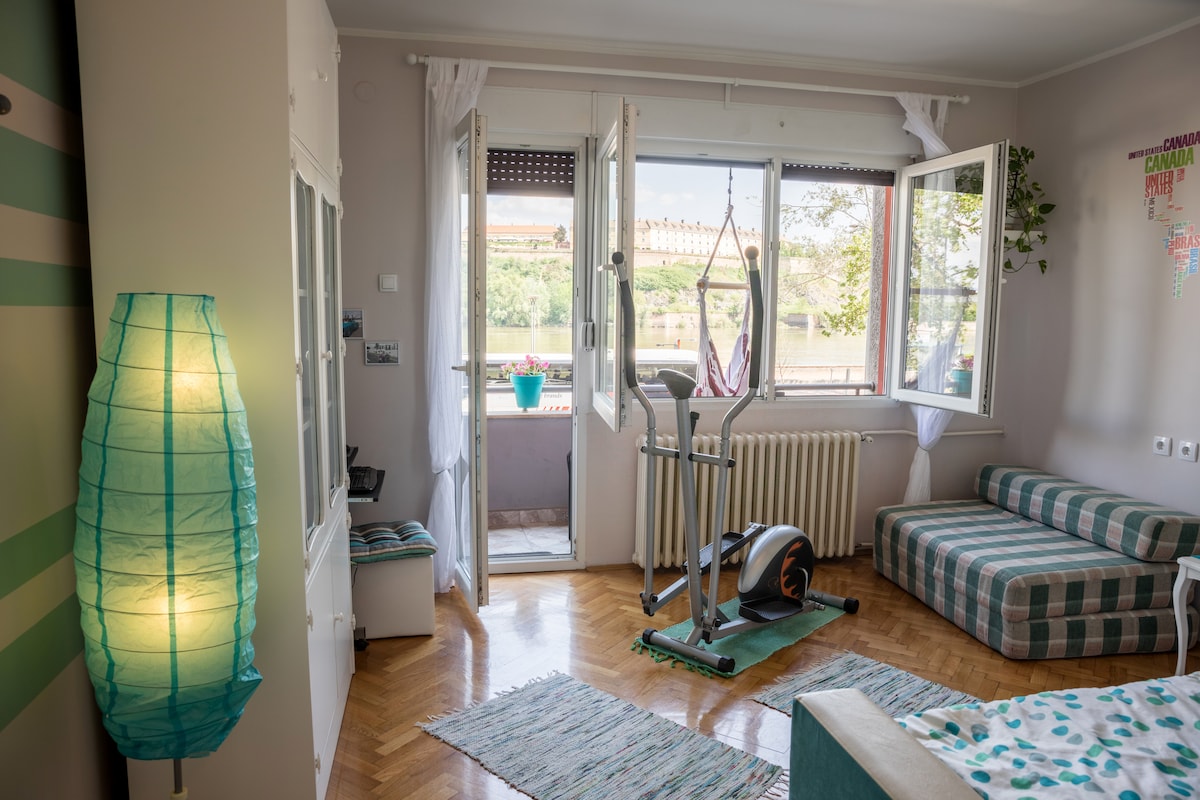 Stepper, air frais et cette vue - la combinaison parfaite pour une bonne séance d'entraînement :)