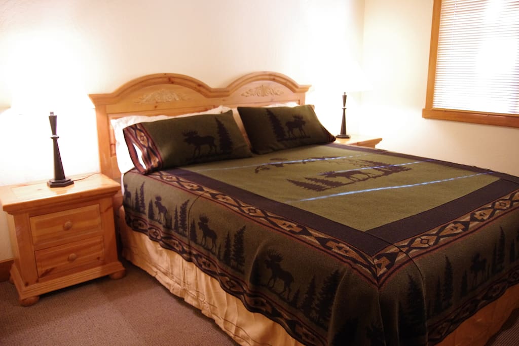 Guest Room with King Bed