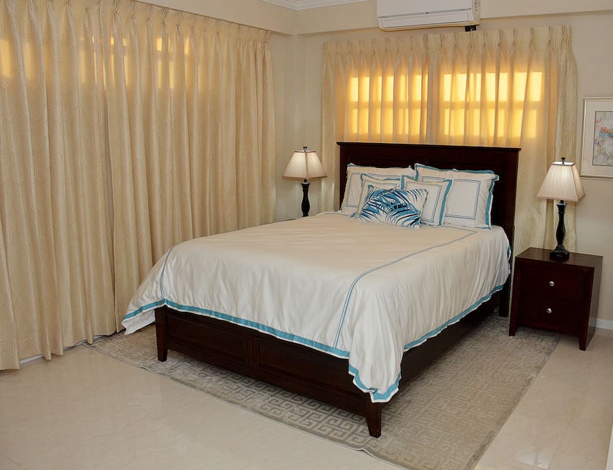 Aqua Room 1