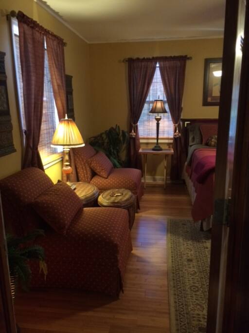 Master Sitting Area
