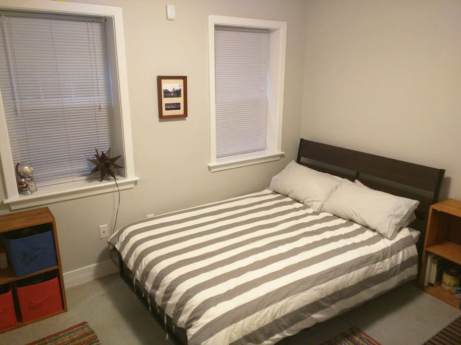 -Bedroom #1
-Medium mattress