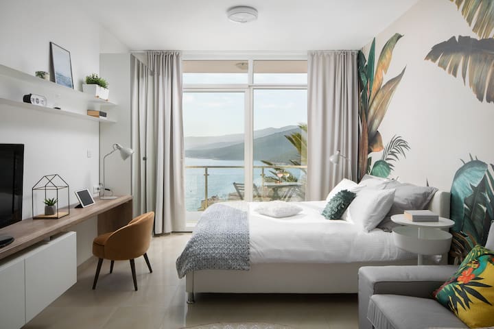 Small app with a big view - REDECORATED