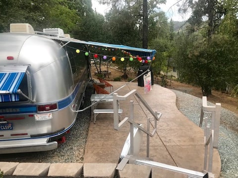 Top performing Airbnb: California Streamin' Retro Retreat in Calaveras