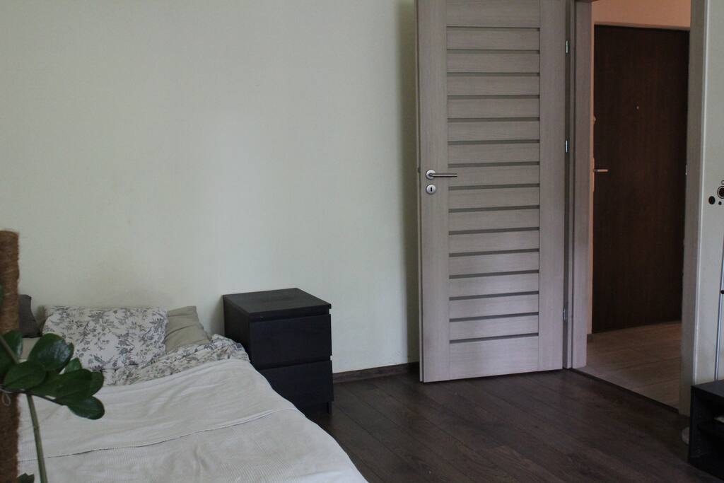 Entrance to the room.
