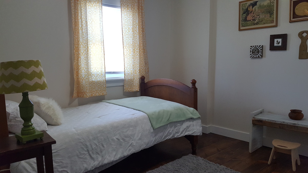 غرفة النوم 2