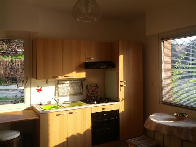 Studio apartment rdc