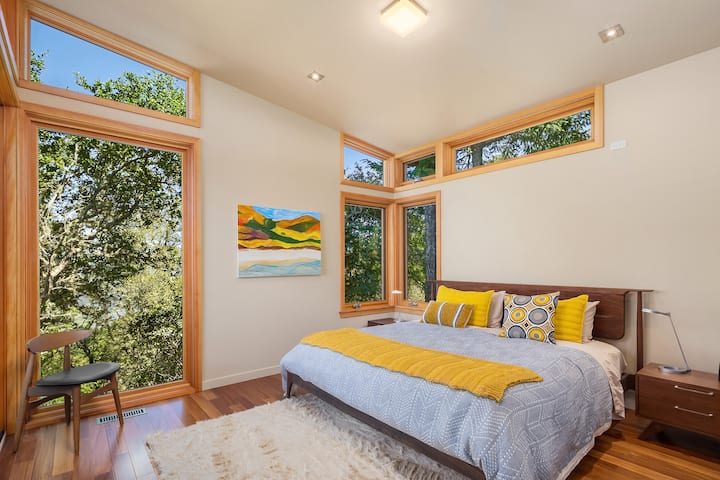King bed in main floor bedroom