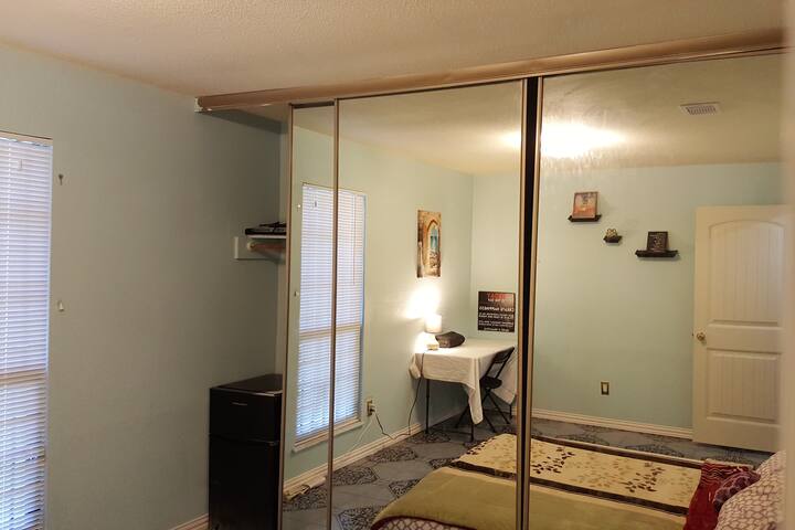 Great Souther Hospitality room near IAH Airport