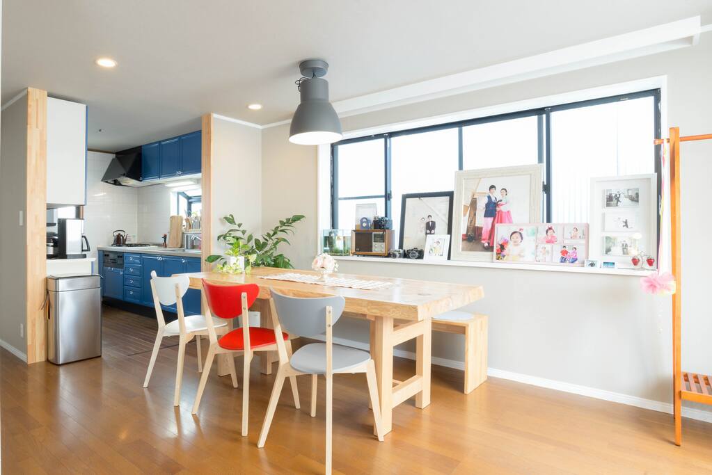 Welcome to Lee F house! This is the Comfortable living room. The woody table is shaped, the bench is made by husband. His hobby is DIY.