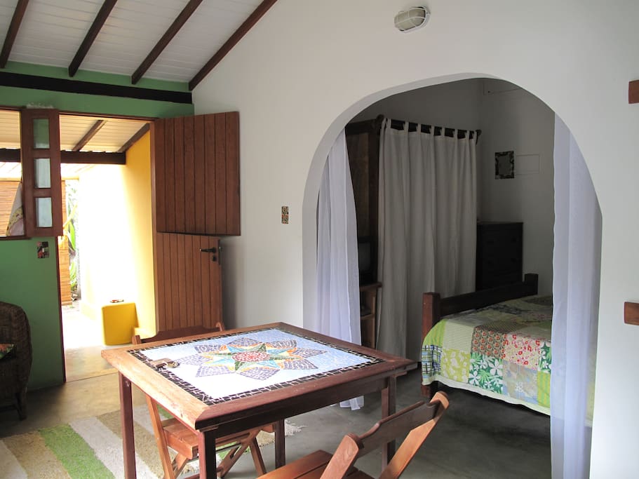 Sala e vista para o quarto