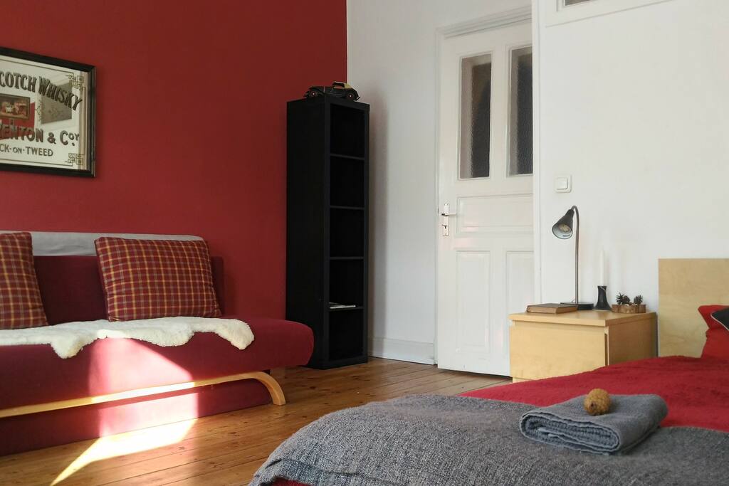Storage options of the shelf and drawers.