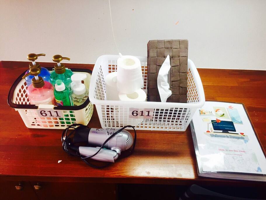 Bath amenities,
Toilet paper,
Tissue