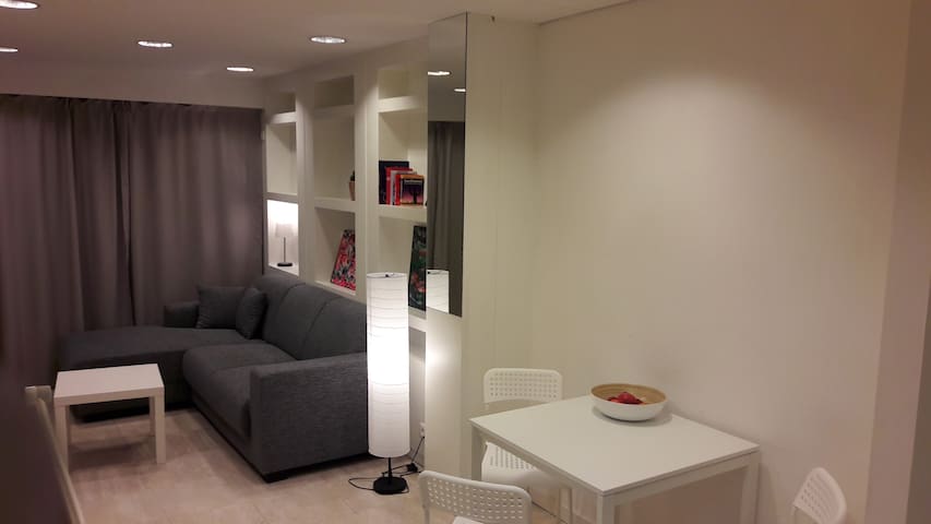 City Center Ostend smal ground floor appartement