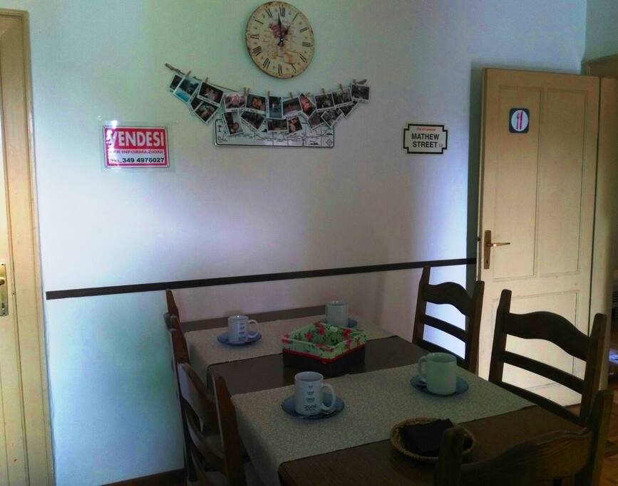 Table Kitchen