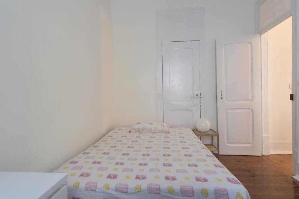 Room, view 2