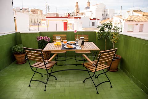 Propiedad de Airbnb exitosa: Apt w/ Terrace in Valencia Old Town en Ciutat Vella