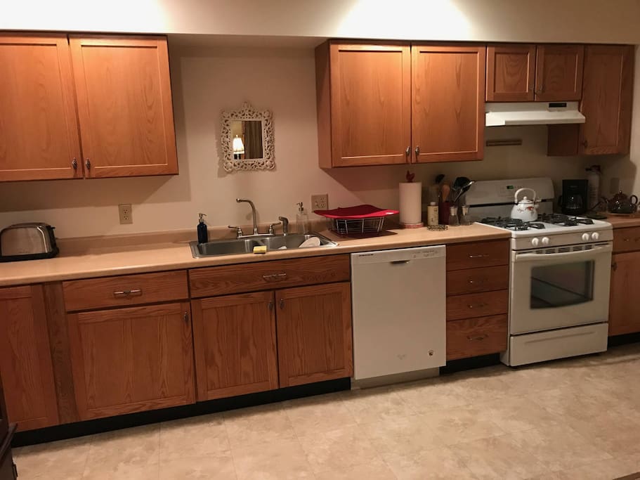 An inviting kitchen stocked with everything a chef needs awaits you! Bring home some famous Finger Lakes Riesling and whip up a charcuterie plate!