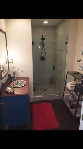 The Holly House gallery image 5