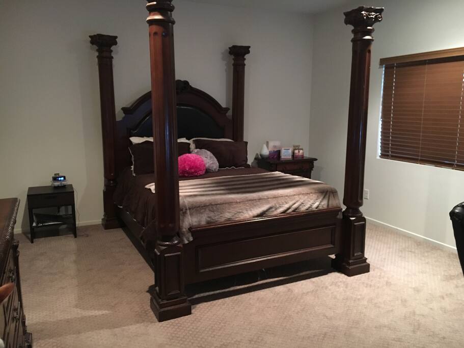 Master suite bedroom