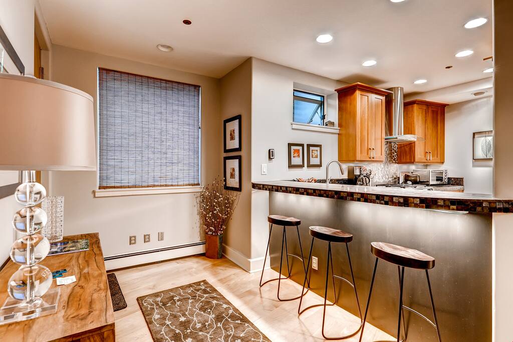 Take a seat at the breakfast bar or cook up a storm in the kitchen.