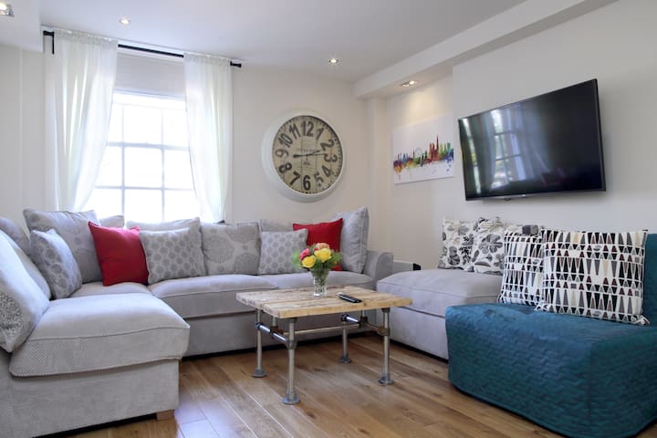 Luxury private home in Edinburgh gallery image 3