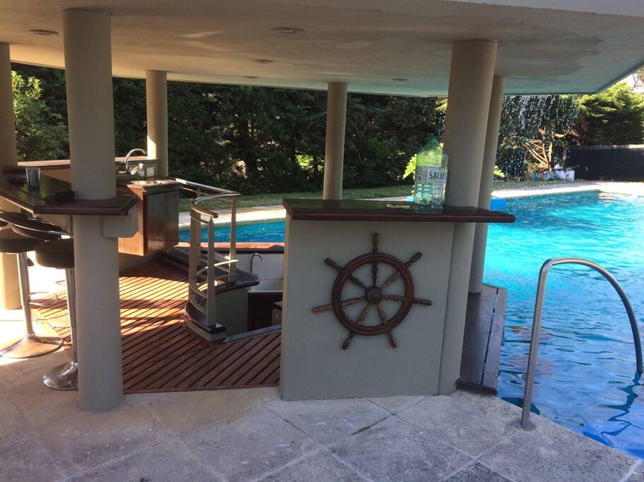 Bar de Piscina
