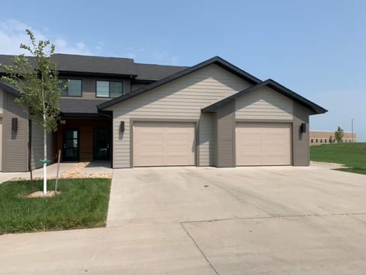 Sioux Center Vacation Rentals & Homes Iowa, United States Airbnb