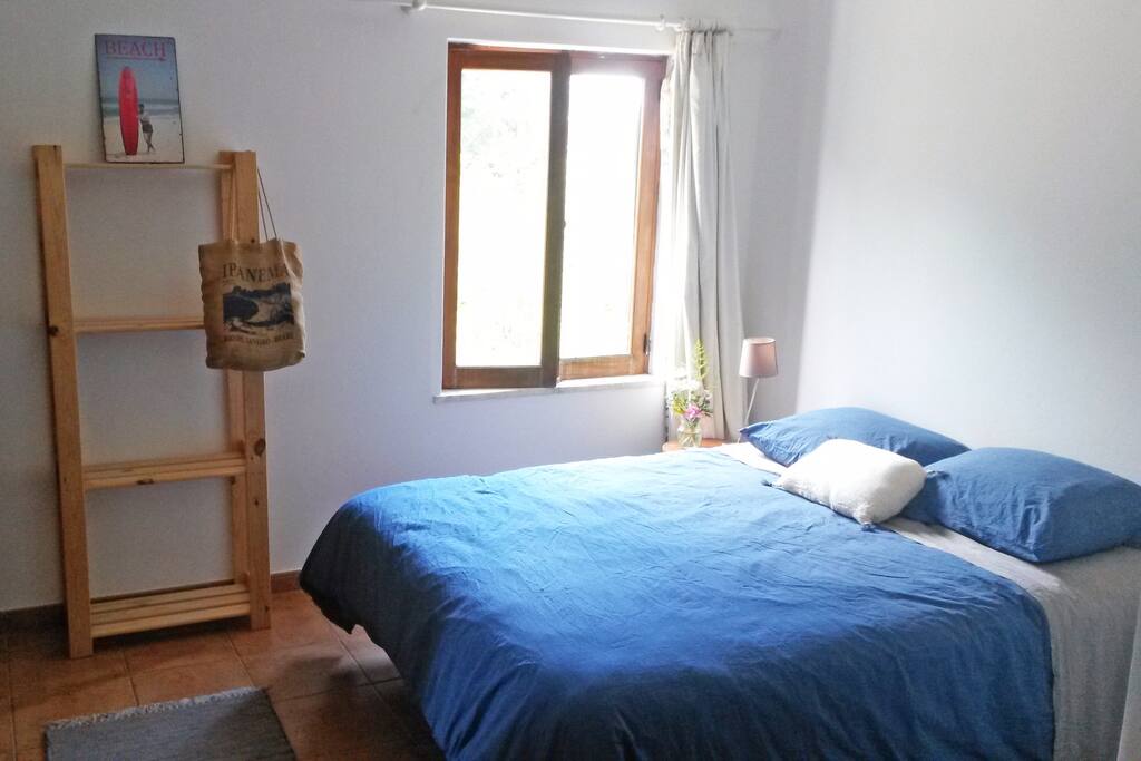 Chambre double / Double bedroom 140x190