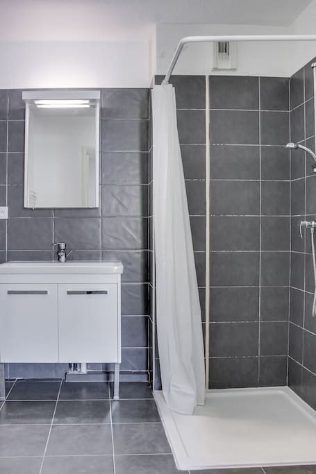 Salle d'eau, prévoir vos serviettes (non fournies)
