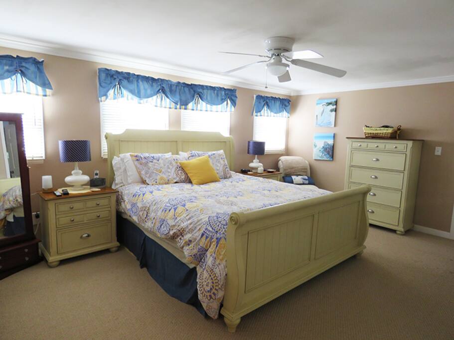 Huge master bedroom