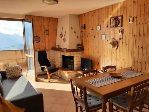 Rifugio Panoramico in the Mountains "Le Arcate"