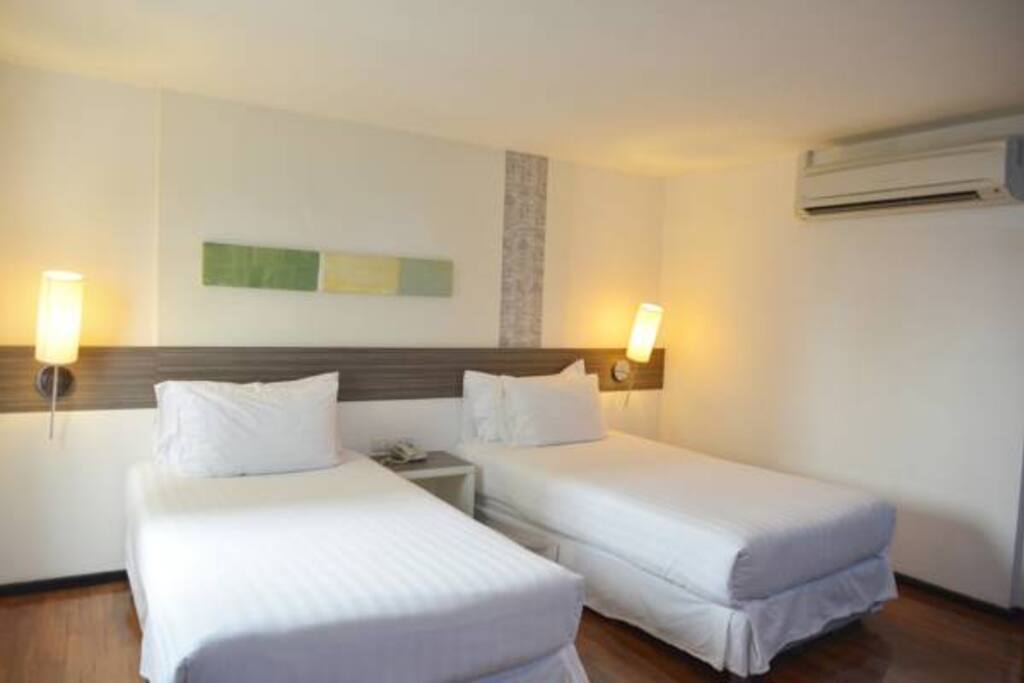Standard Twin Room