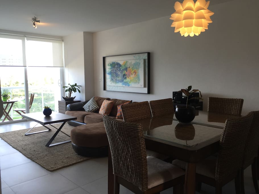 Living room with extra deep sofa (one extra sleeping spot)