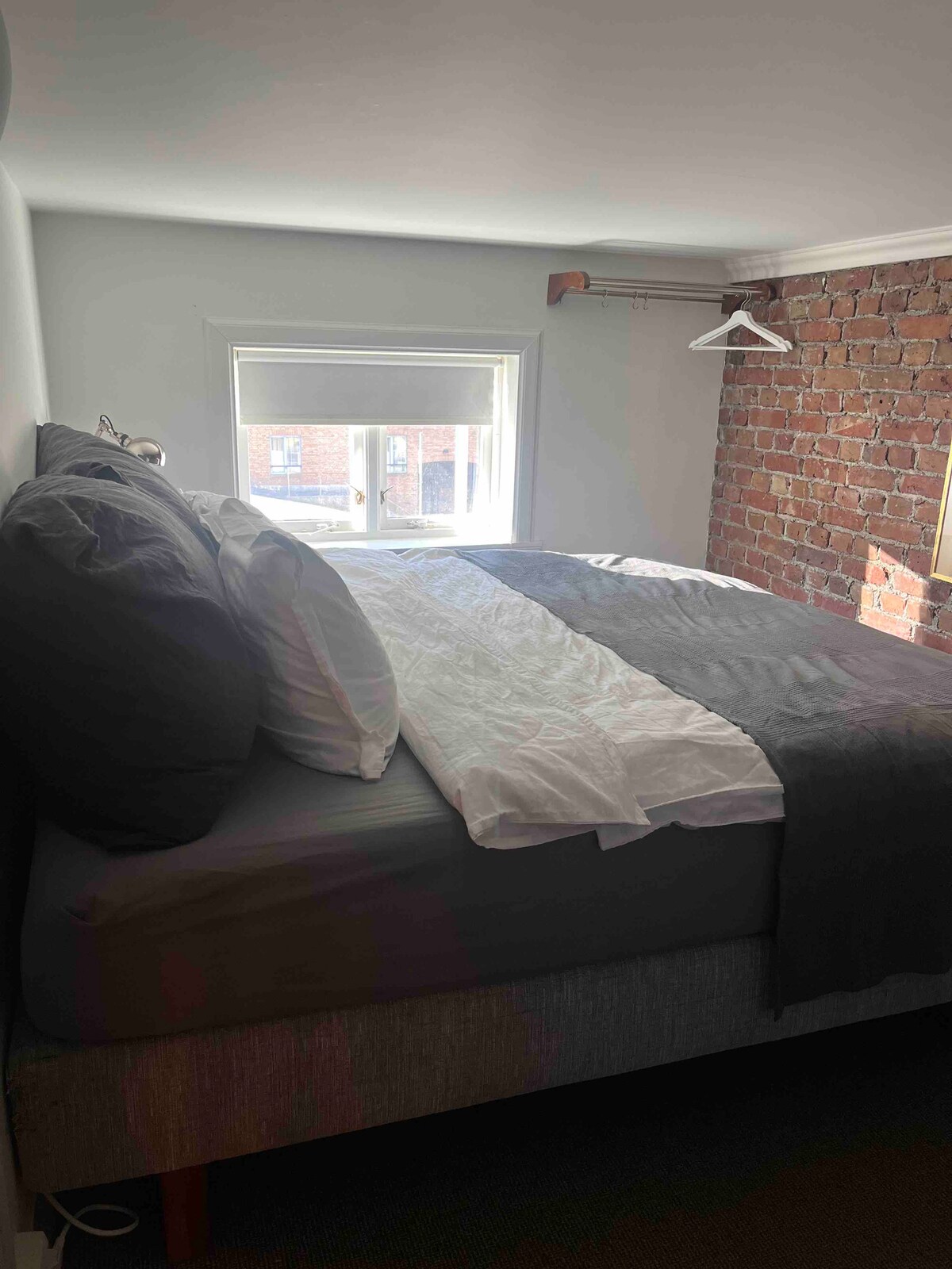 Soverom 2. 
Odel seng 180x200cm.