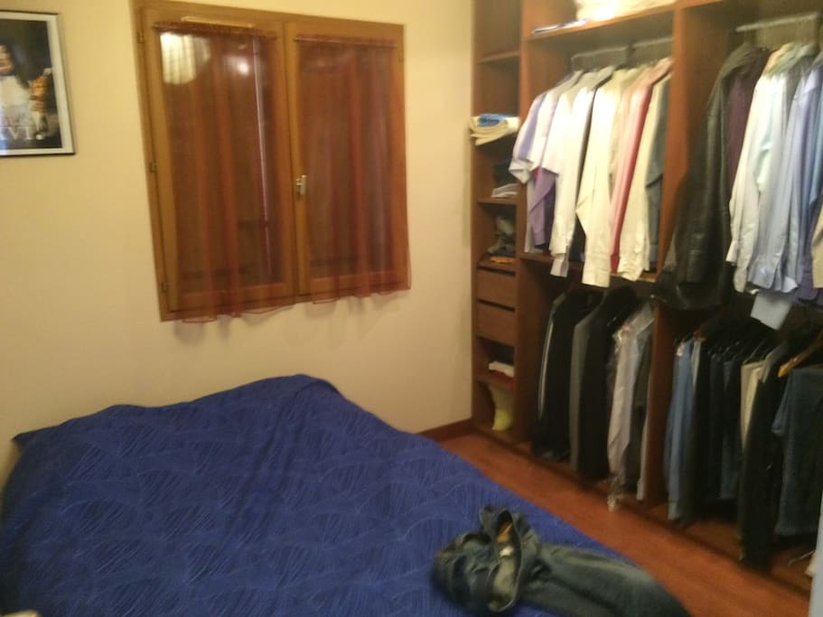 la chambre
clic clac matelas de qualité dans le dressing